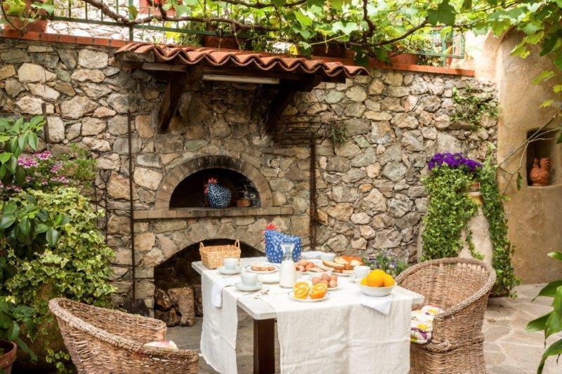 Agriturismo La Selva Otel Finale Ligure Dış mekan fotoğraf